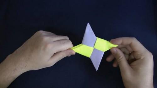 折纸忍者回旋镖的制作方法