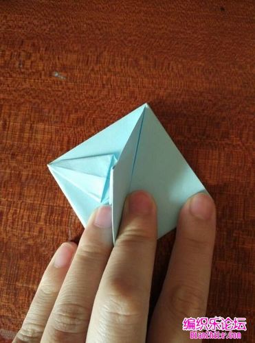 三角组合折纸超人步骤